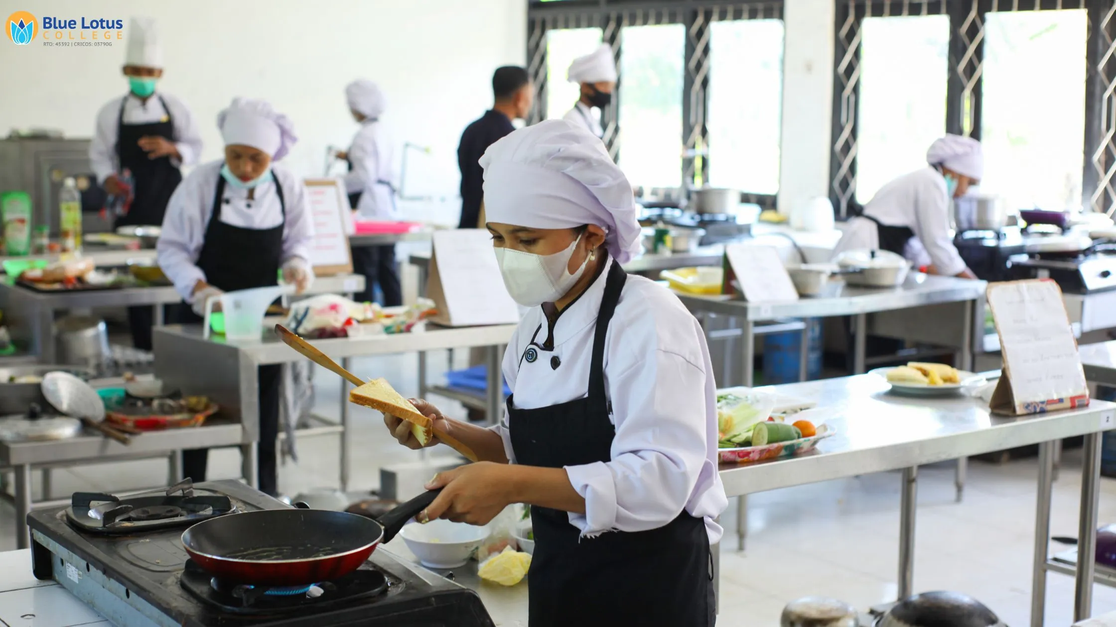 How to Succeed in Certificate III in Commercial Cookery In Australia?