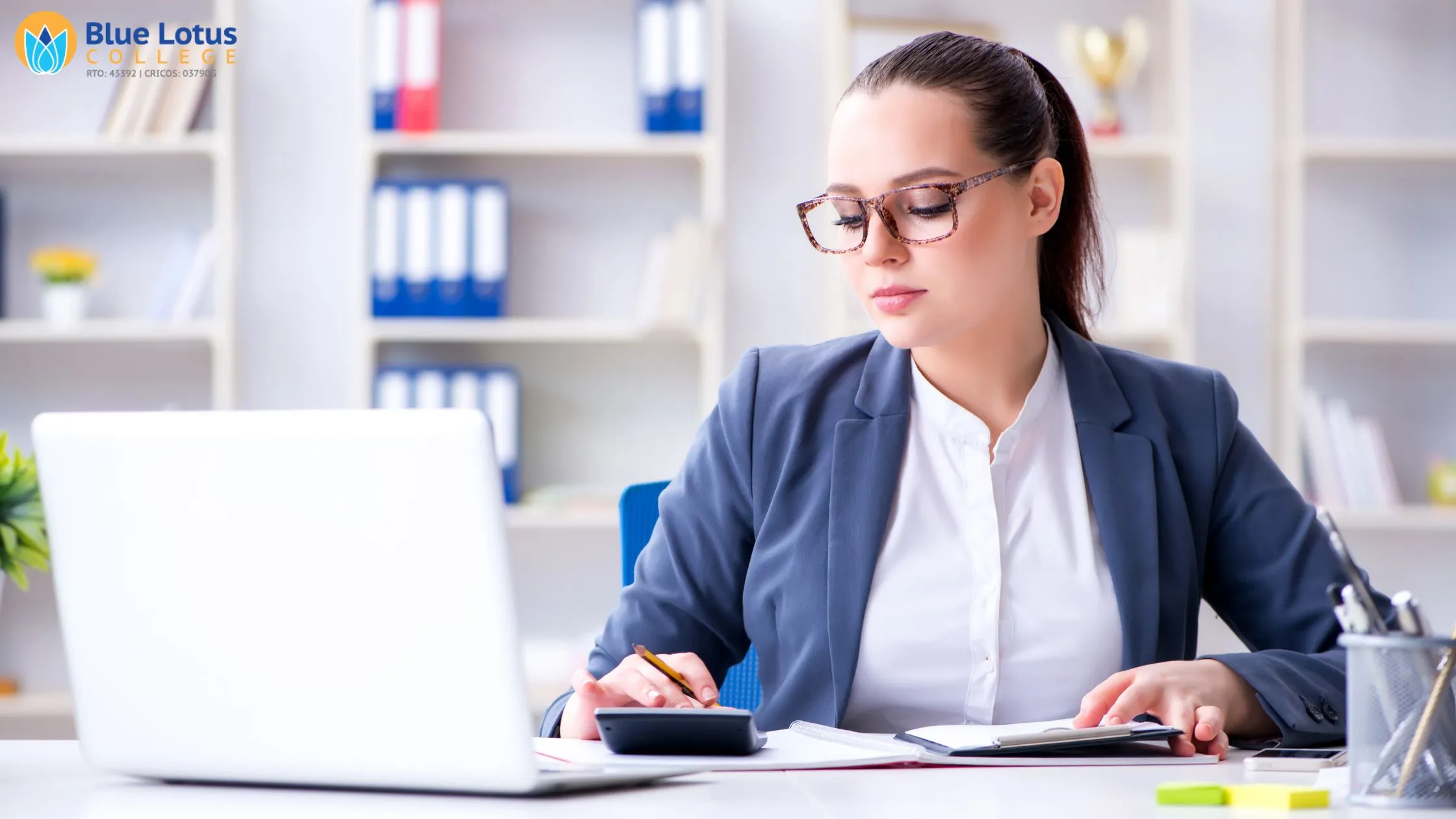 Assistant Accountant Earnings and Salary in Australia