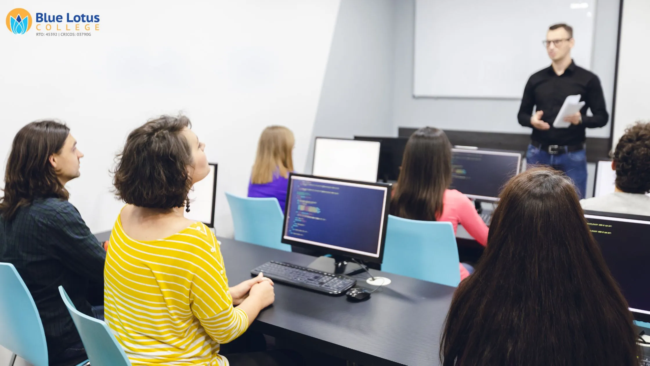 Becoming a Program Manager in 2024: Roles, Expertise, Salaries, Interview
